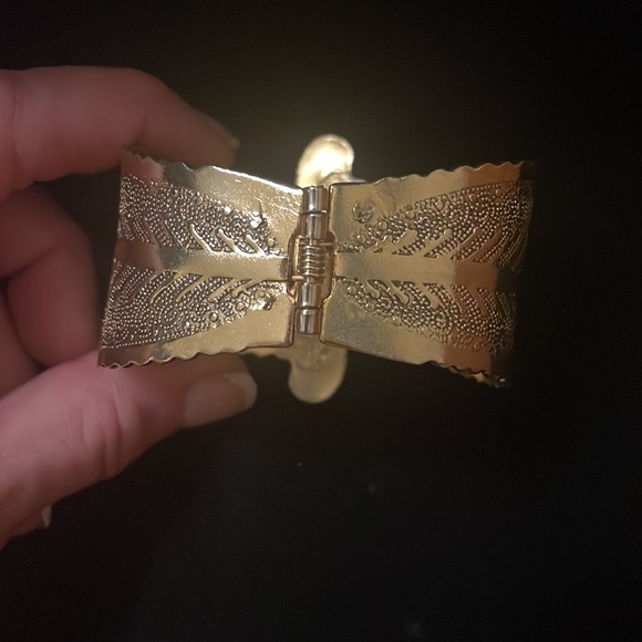 Gold leaf braclet - Picture 4 of 8